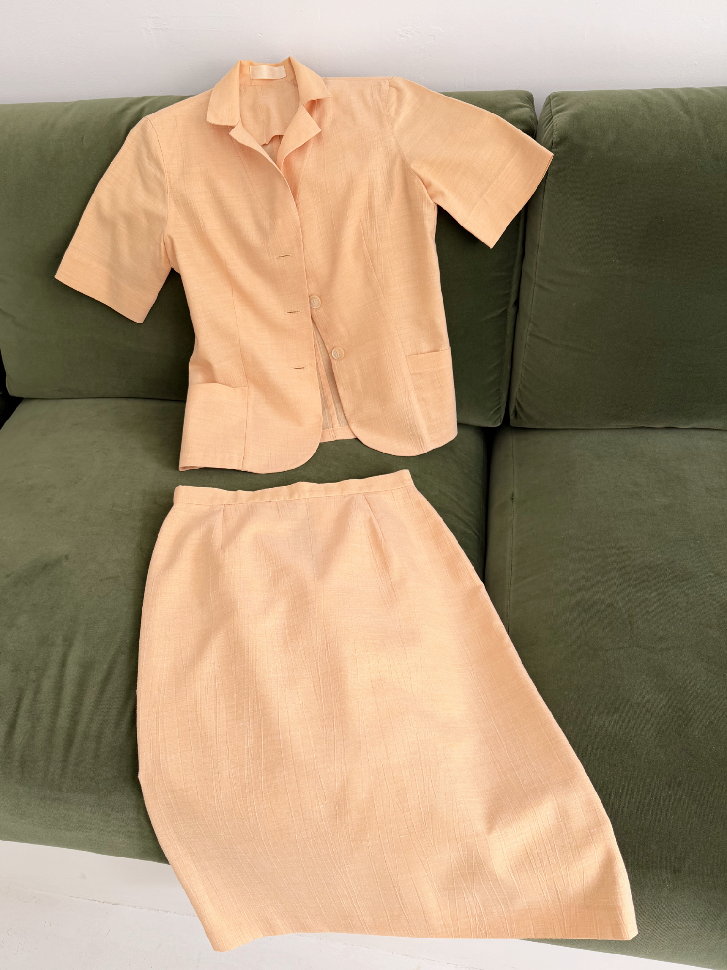 VINTAGE SUIT DEVERNOIS