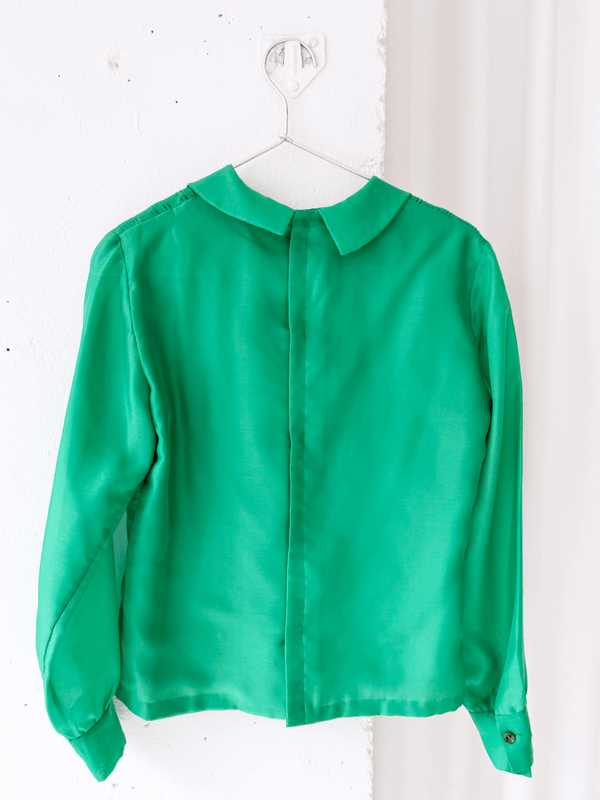 VINTAGE PLEATED BLOUSE WITH FLOWER